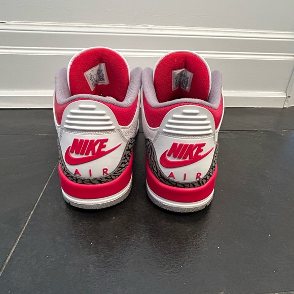 Jordan 3 Fire Red 2022 - Picture 4 of 12